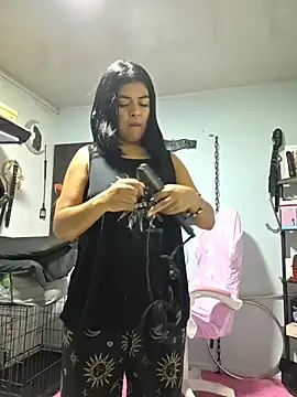 Hannah-grace online show from 3, 11, 2025