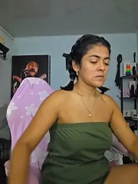 Hannah-grace online show from 5, 11, 2025