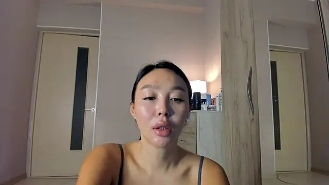 Snapshot of keiko_hot chatting on 7, 5, 2026 keiko hot online show from 7, 5, 2026