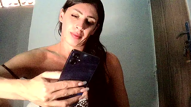 AlexiaDuucan online show from 22, 9, 2025