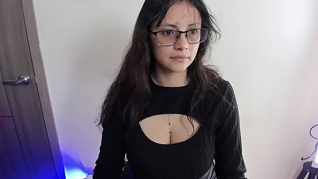 Snapshot of Kyomi_chang chatting on 1, 7, 2026 Kyomi chang online show from 1, 7, 2026
