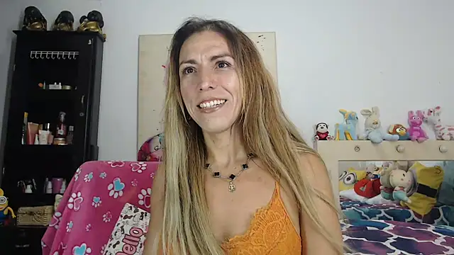 aleera starxx982 online show from 7, 5, 2026