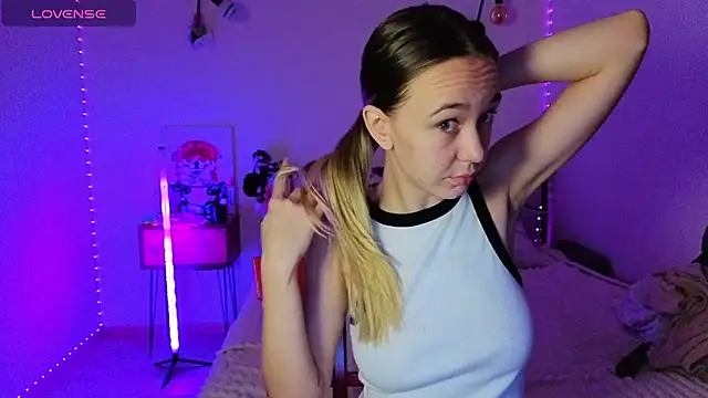 SexyCocobutt online show from 17, 10, 2025