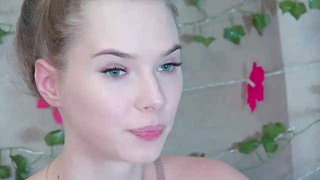 GentleRossi online show from 8, 10, 2025