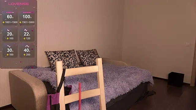 Chanel Gill online show from 4, 3, 2025