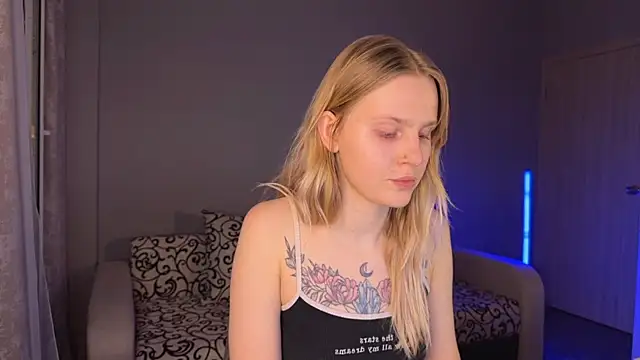 Chanel Gill online show from 14, 3, 2025