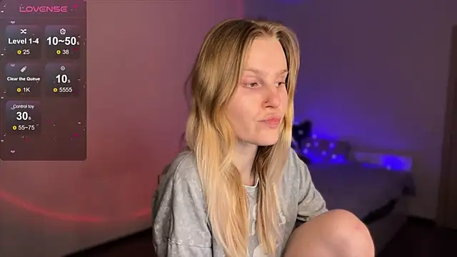 Chanel Gill online show from 15, 3, 2025