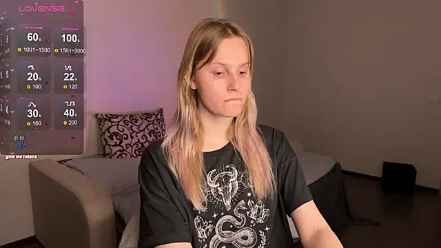 Chanel Gill online show from 2, 3, 2025