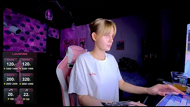 Snapshot of Chanel_Gill chatting on 28, 6, 2026 Chanel Gill online show from 28, 6, 2026