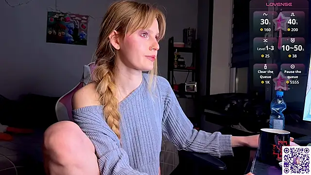 Chanel Gill online show from 12, 4, 2026