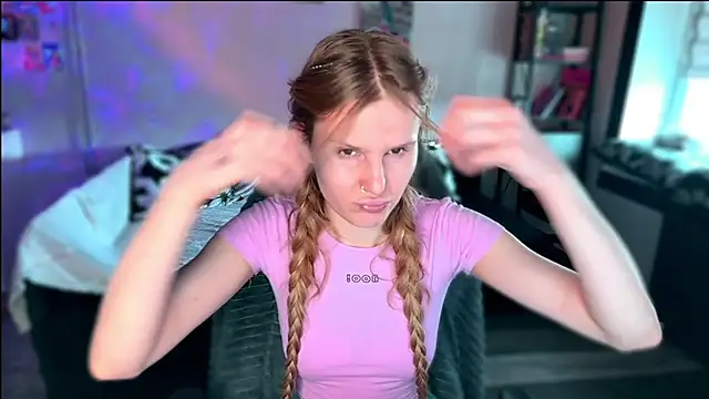 Chanel Gill online show from 22, 2, 2026