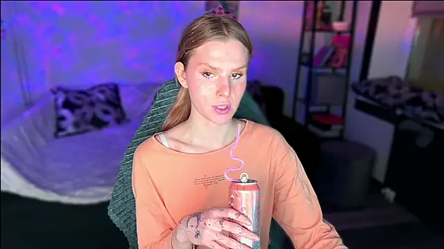 Chanel Gill online show from 21, 2, 2026