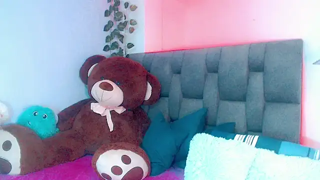 Snapshot of little_star_porn chatting on 11, 3, 2025 little star porn online show from 11, 3, 2025