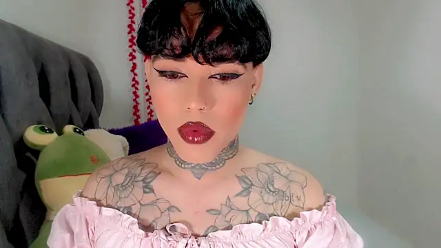 Snapshot of little_star_porn chatting on 15, 11, 2025 little star porn online show from 15, 11, 2025