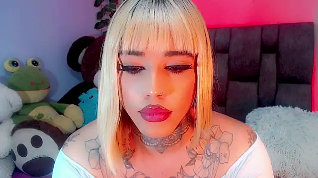 Snapshot of little_star_porn chatting on 7, 3, 2025 little star porn online show from 7, 3, 2025