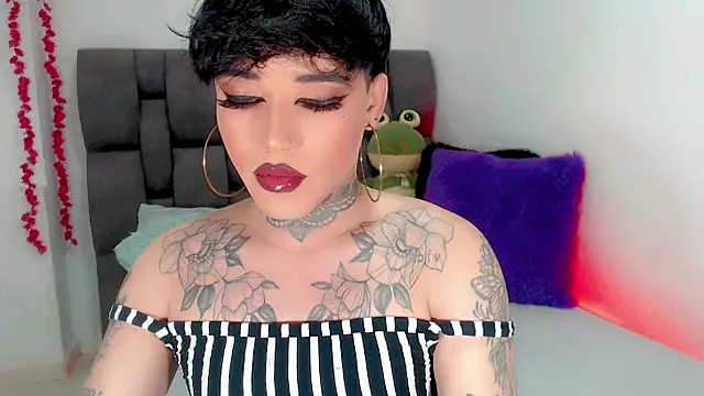 Snapshot of little_star_porn chatting on 8, 10, 2025 little star porn online show from 8, 10, 2025