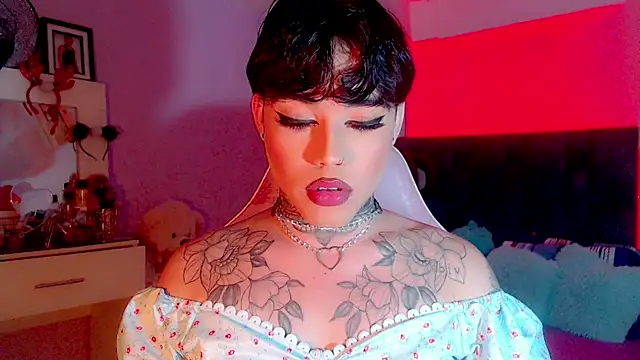 Snapshot of little_star_porn chatting on 4, 3, 2025 little star porn online show from 4, 3, 2025