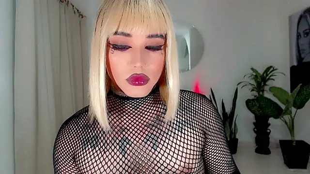 Snapshot of little_star_porn chatting on 18, 10, 2025 little star porn online show from 18, 10, 2025