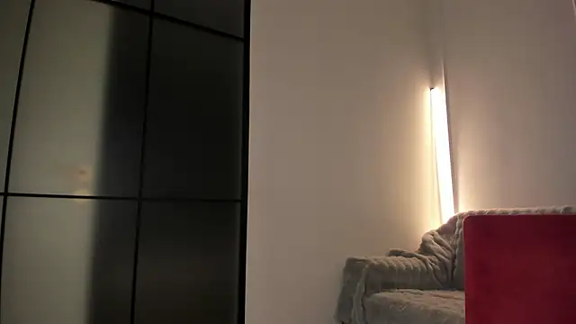 Lunaonekiss online show from 11, 3, 2026