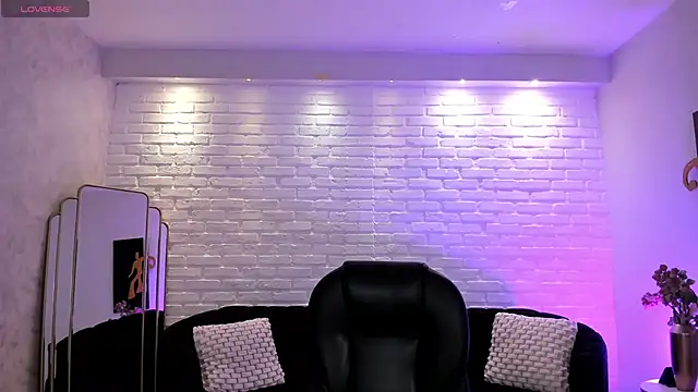 JennaOlsonX online show from 18, 3, 2025