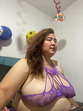 Snapshot of Allyson_Devil chatting on 2, 7, 2026 Allyson Devil online show from 2, 7, 2026