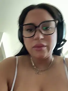 MeghanXO online show from 6, 10, 2025