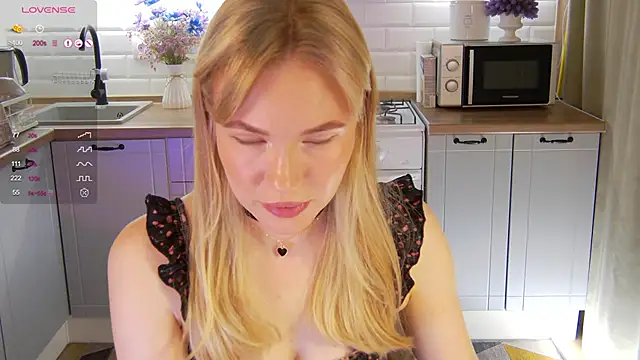 Veronika Mitchel online show from 27, 10, 2025