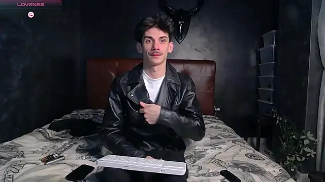 Snapshot of DanielCrush1 chatting on 21, 2, 2026 DanielCrush1 online show from 21, 2, 2026