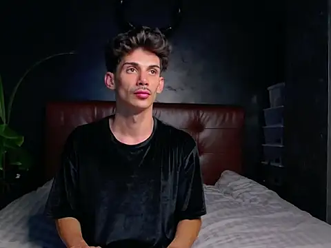 DanielCrush1 online show from 4, 10, 2025