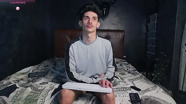 Snapshot of DanielCrush1 chatting on 9, 2, 2026 DanielCrush1 online show from 9, 2, 2026