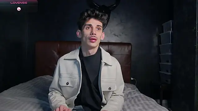 DanielCrush1 online show from 6, 1, 2026