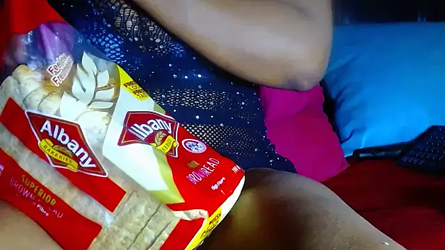 Queenofthenightx online show from 21, 10, 2025