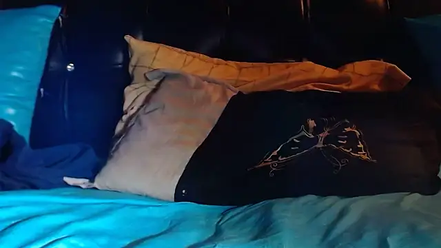 Queenofthenightx online show from 15, 11, 2025