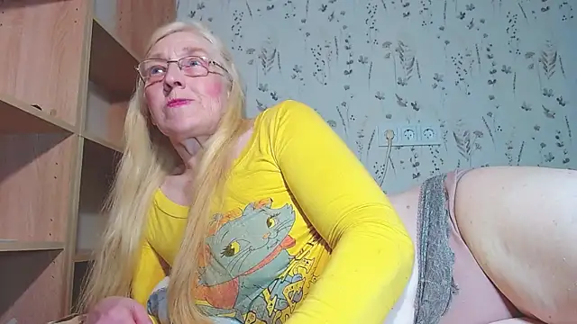Snapshot of MadamBombShell chatting on 20, 6, 2026 MadamBombShell online show from 20, 6, 2026