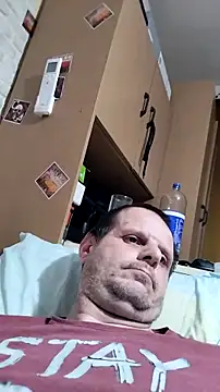 Snapshot of pussyjuicelover38 chatting on 3, 3, 2025 pussyjuicelover38 online show from 3, 3, 2025