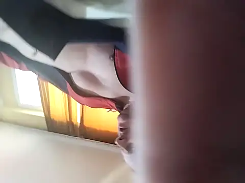 Snapshot of pussyjuicelover38 chatting on 18, 12, 2024 pussyjuicelover38 online show from 18, 12, 2024