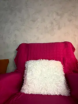 KarlaLuar  online show from 23, 11, 2025