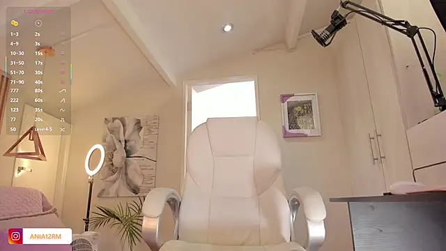 catalinasaiz online show from 16, 9, 2025