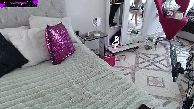 Snapshot of Myrnasexxx chatting on 25, 2, 2026 Myrnasexxx online show from 25, 2, 2026