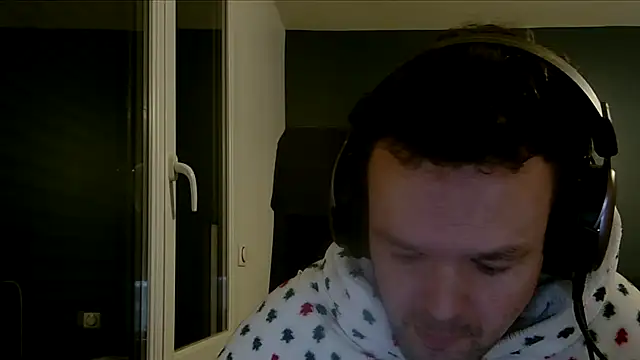 Snapshot of antoinepassion chatting on 19, 1, 2025 antoinepassion online show from 19, 1, 2025