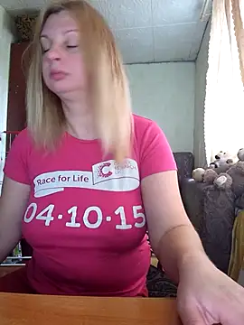 BustyBlond online show from 23, 12, 2025