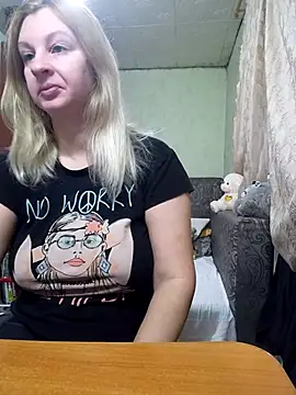 BustyBlond online show from 25, 11, 2025