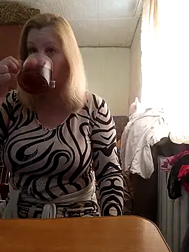 Snapshot of BustyBlond chatting on 22, 3, 2026 BustyBlond online show from 22, 3, 2026