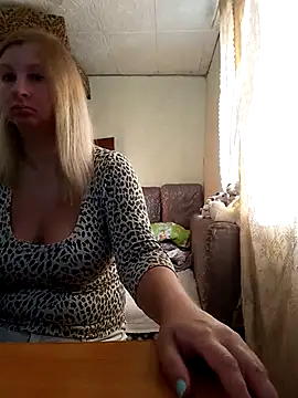 BustyBlond online show from 25, 9, 2025