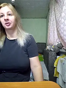 BustyBlond online show from 4, 11, 2025