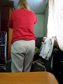 Snapshot of BustyBlond chatting on 18, 1, 2026 BustyBlond online show from 18, 1, 2026