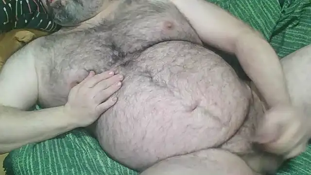 Snapshot of mikeyhotbear chatting on 6, 1, 2025 mikeyhotbear online show from 6, 1, 2025