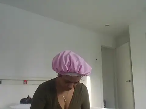 RuggyRackz online show from 6, 12, 2024