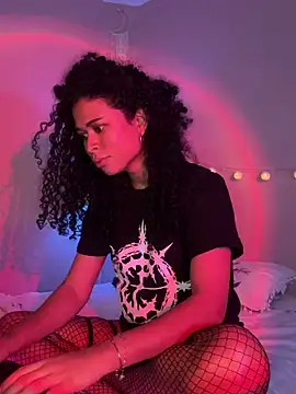 GabriSaenz online show from 25, 1, 2025