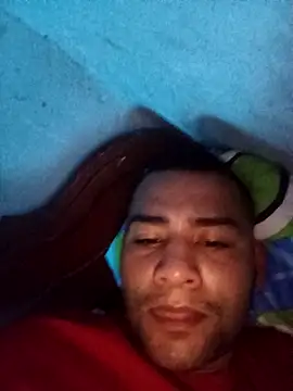 Snapshot of EISONREINA11 chatting on 5, 11, 2025 EISONREINA11 online show from 5, 11, 2025